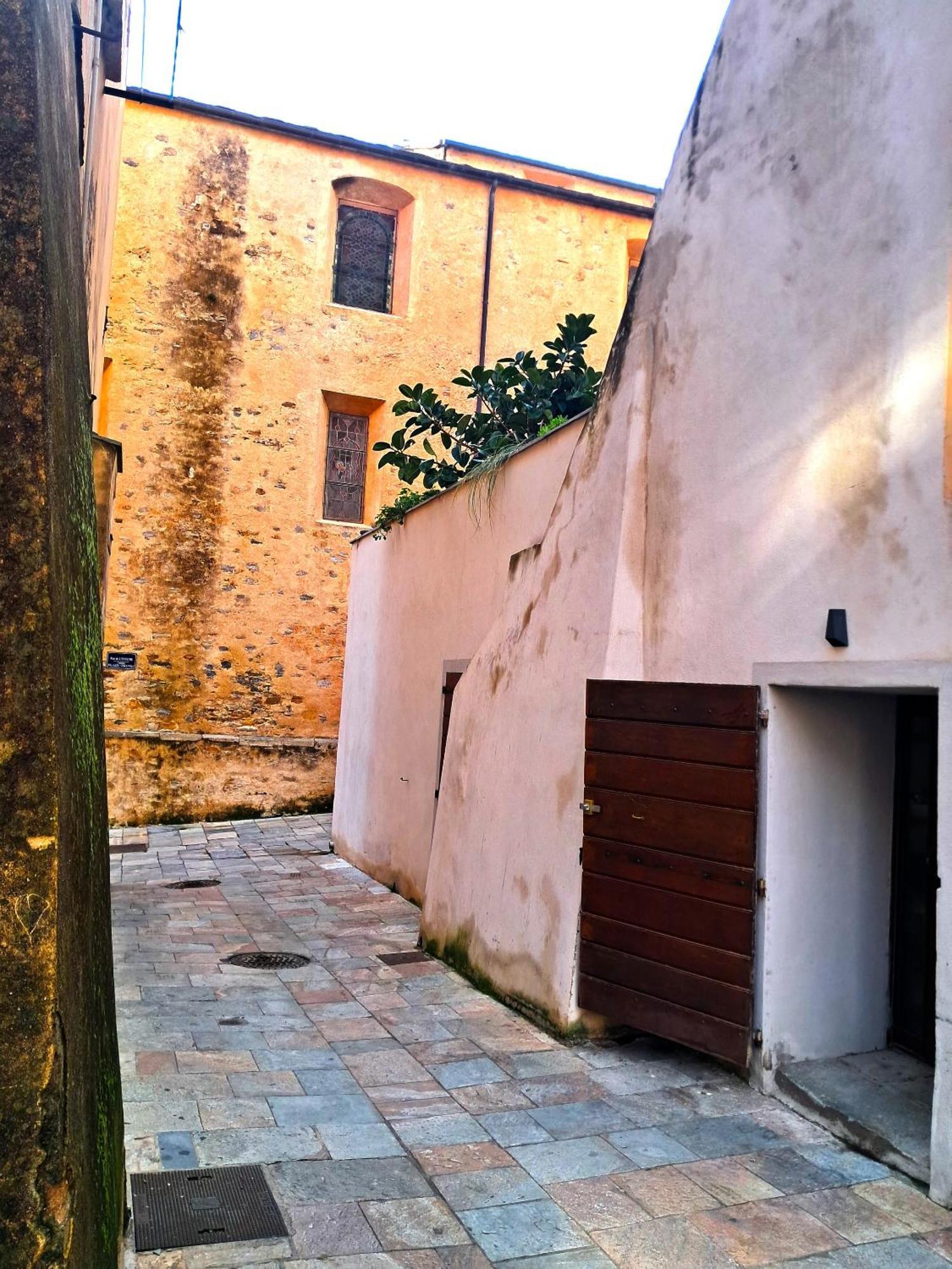 De Charme Au Coeur De La Citadelle De *
